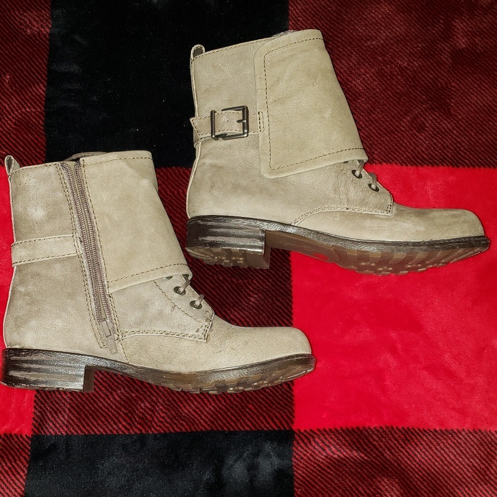 Jessica Simpson ankle boots